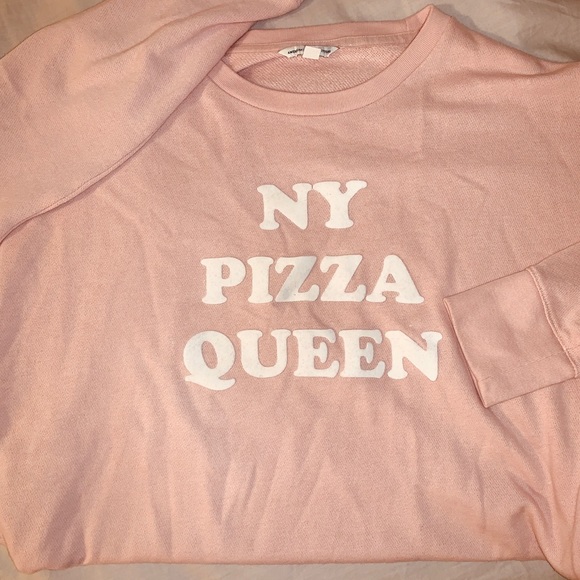 NY 🍕🍕🍕 Queen Long-Sleeve - Picture 2 of 4